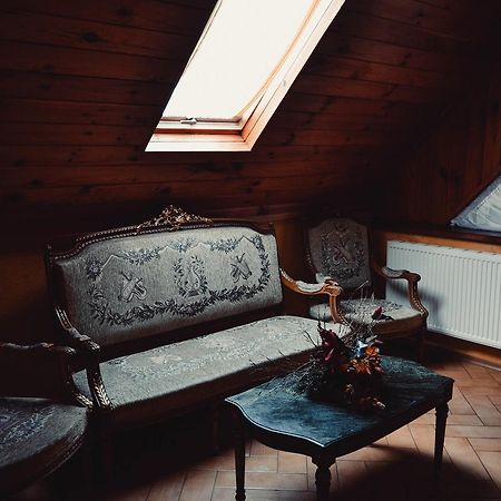 Tri Dorogi Hotel Lviv Kültér fotó