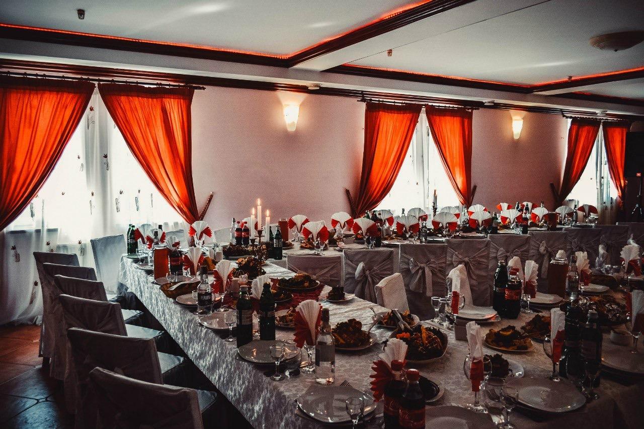 Tri Dorogi Hotel Lviv Kültér fotó