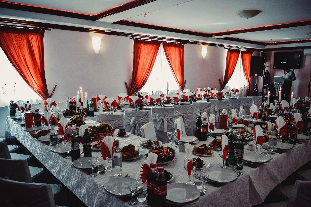 Tri Dorogi Hotel Lviv Kültér fotó