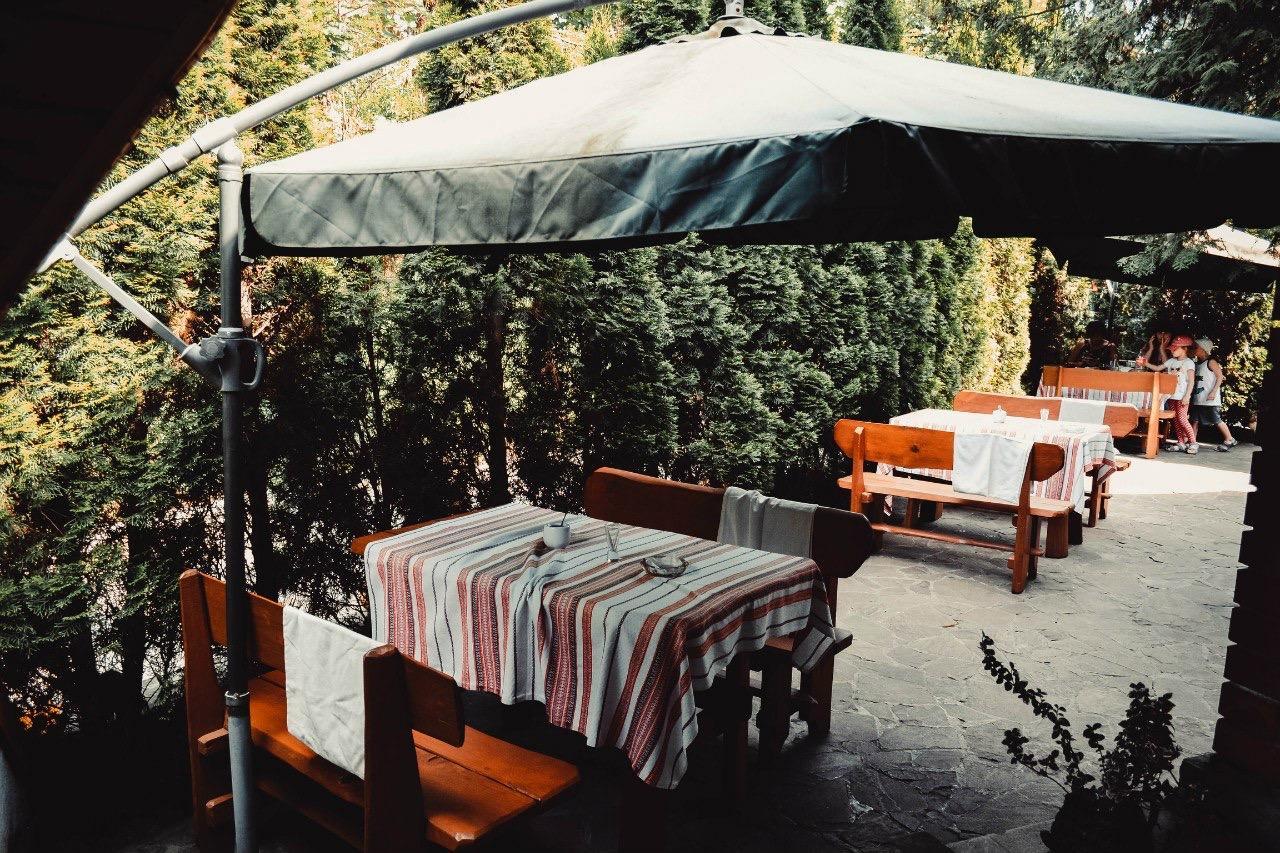 Tri Dorogi Hotel Lviv Kültér fotó