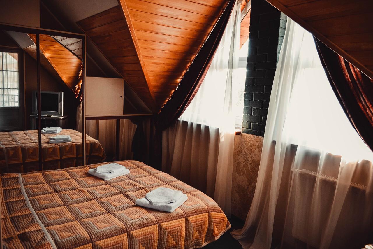 Tri Dorogi Hotel Lviv Kültér fotó